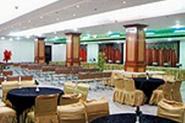 Hotel Randhawa International