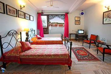 Hotel Haveli Inn Pal 19