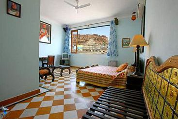 Hotel Haveli Inn Pal 20