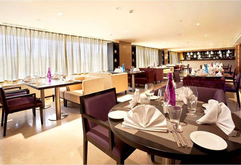 Hotel Davanam Sarovar Portico Suites 1