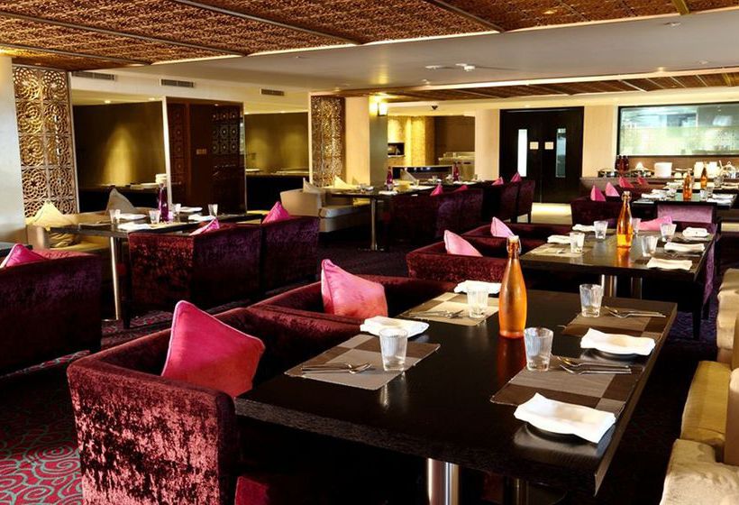 Hotel Davanam Sarovar Portico Suites 12