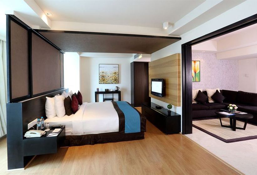 Hotel Davanam Sarovar Portico Suites 8