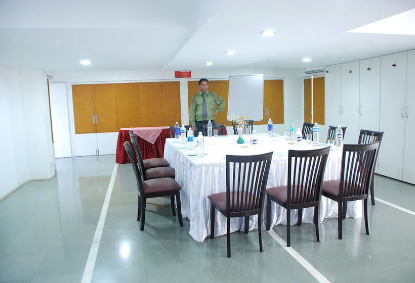 Hotel Executive Residency 6