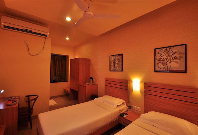 Hotel Madhav International 8