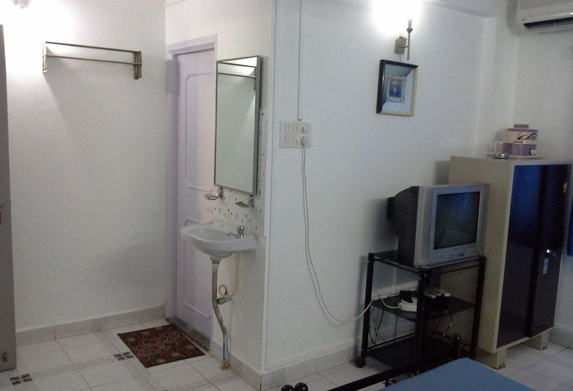 Siesta Springs Service Apartments 11