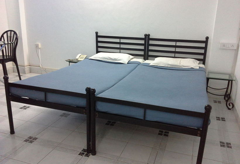 Siesta Springs Service Apartments 4