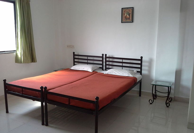 Siesta Springs Service Apartments 9