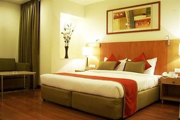 Hotel Taj Tristar 14