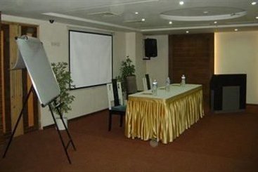 Hotel Confident Propus 9