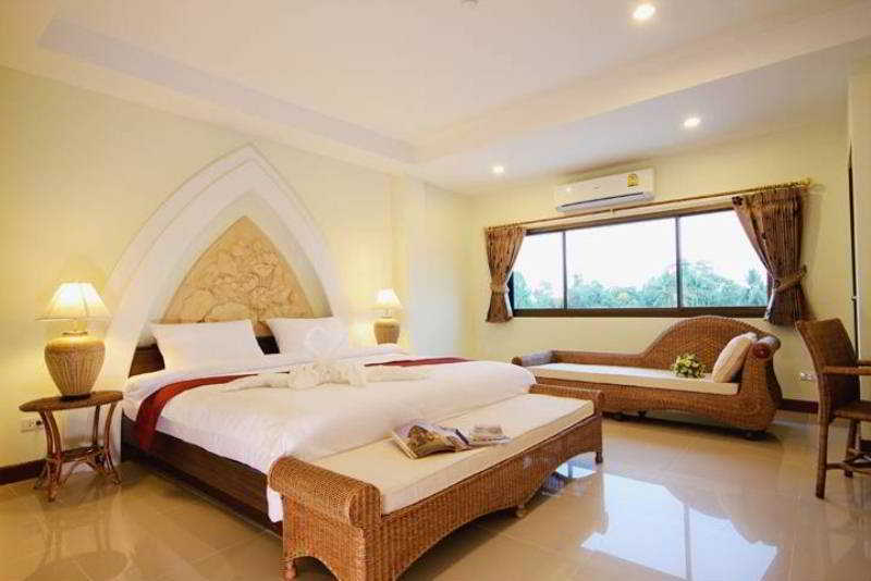 Hotel Phanomrungpuri 4