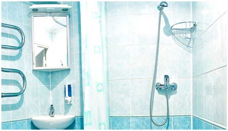 Hotel 69 Parallel 10