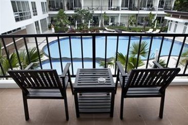 Hotel Bs Premier Airport 14