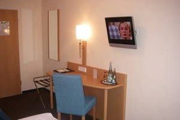 Landhotel Hermannshoehe 11