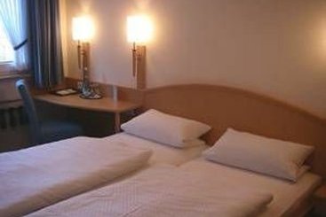 Landhotel Hermannshoehe 17