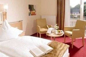 Landhotel Hermannshoehe 7