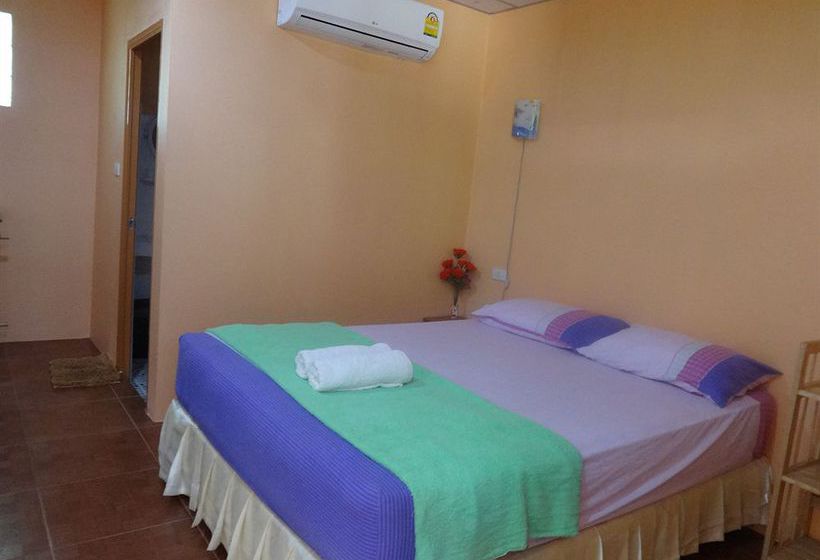 Moon Paradise Bungalow 18