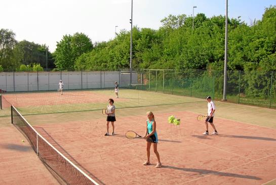 Sport- & Tagungshotel Kenzingen 1