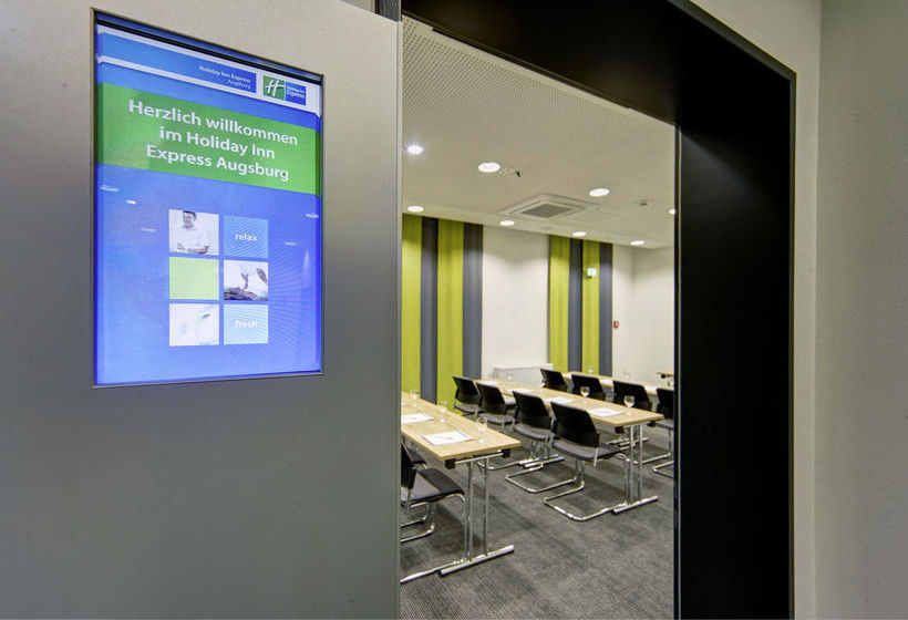 Hotel Holiday Inn Express Augsburg 19