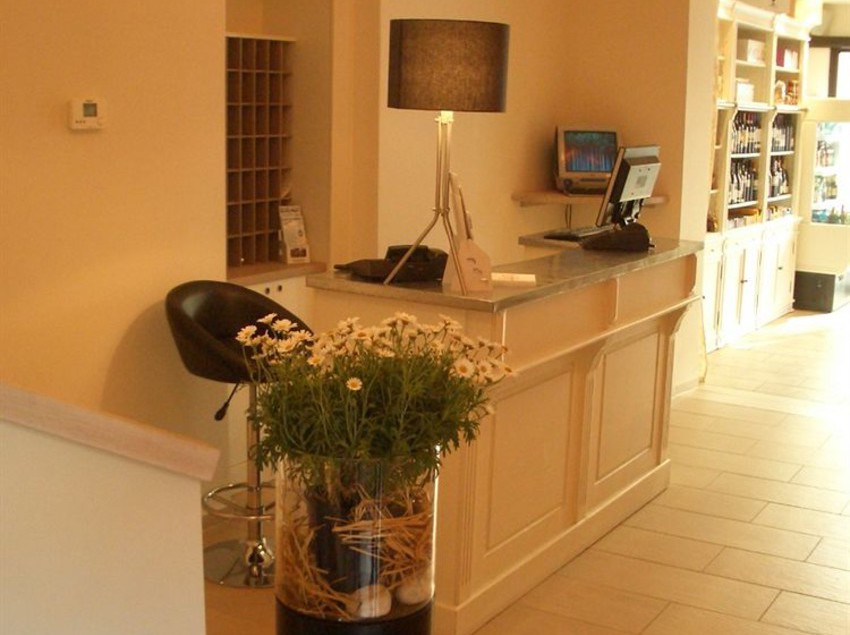 Schoenhouse Apartments 1