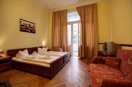 Hotel Pension Bernstein 3