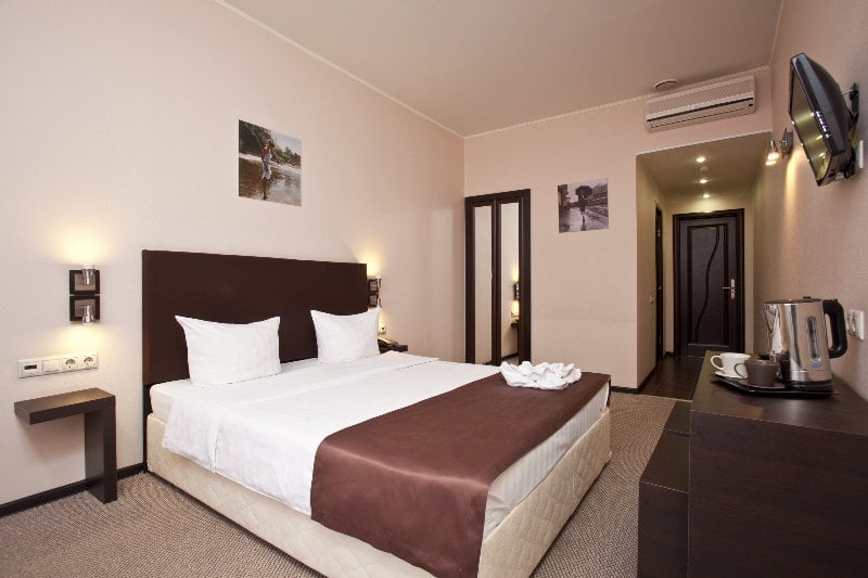 Hotel Inside Transit 3