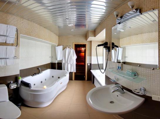 Hotel Nevsky Bereg 93 18