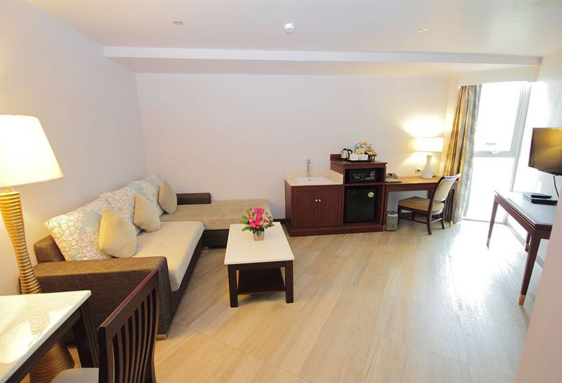 Aiyara Grand Hotel Thailand 11