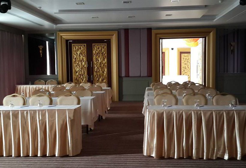 Aiyara Grand Hotel Thailand 12