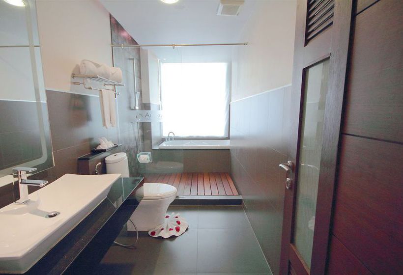 Aiyara Grand Hotel Thailand 4