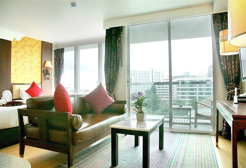 Aiyara Grand Hotel Thailand 9