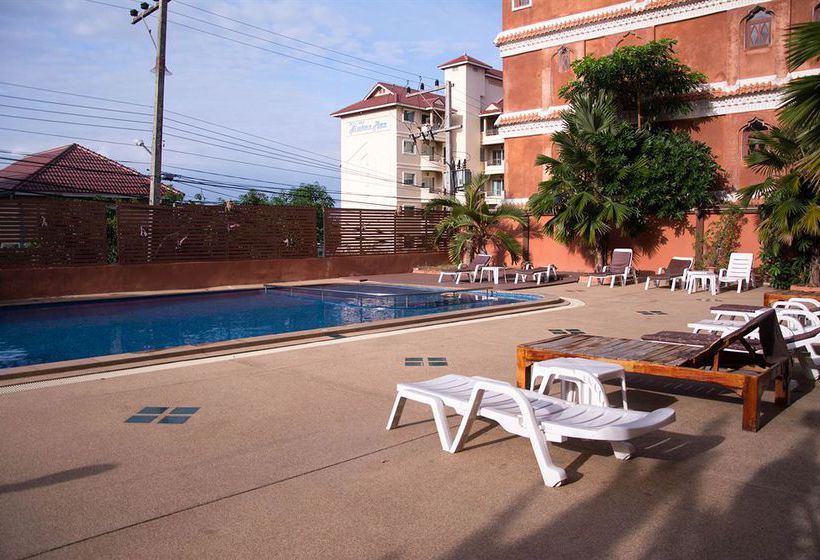 Hotel The Sun Resort & Spa 7