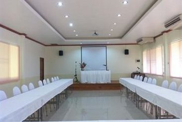 Aonang Cliff View Resort 11