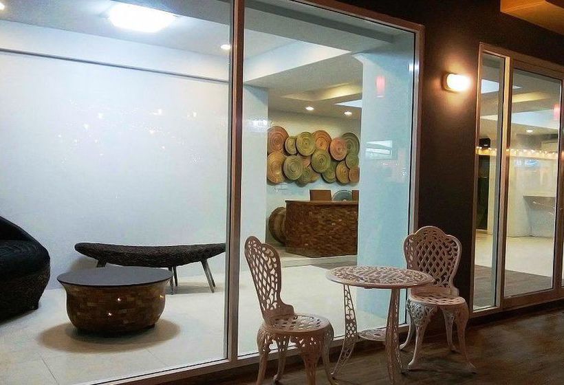 Hotel Nantra Chaweng Beach 13