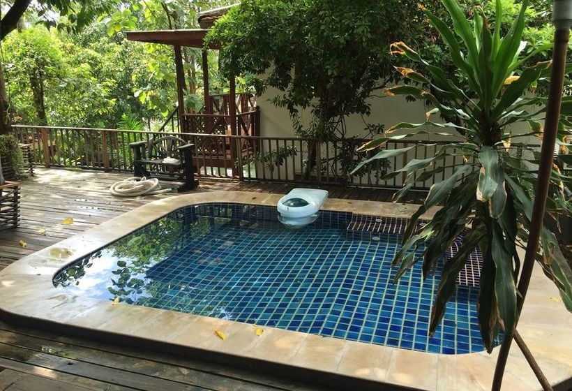 Hotel The Reaun Thai Village 12