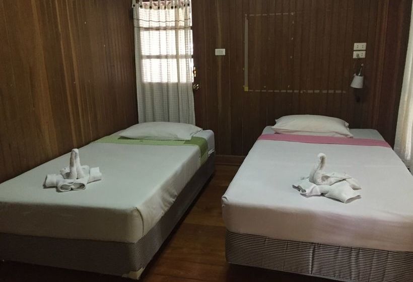 Hotel The Reaun Thai Village 13