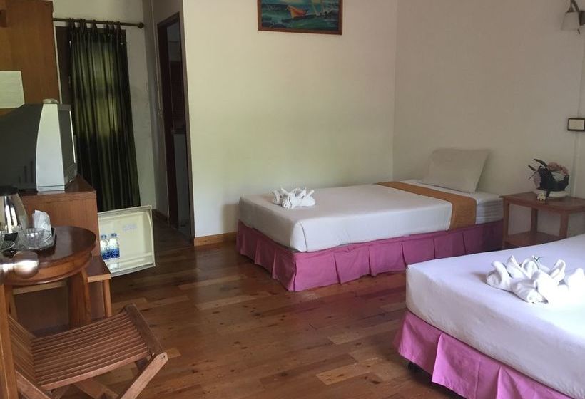 Hotel The Reaun Thai Village 14