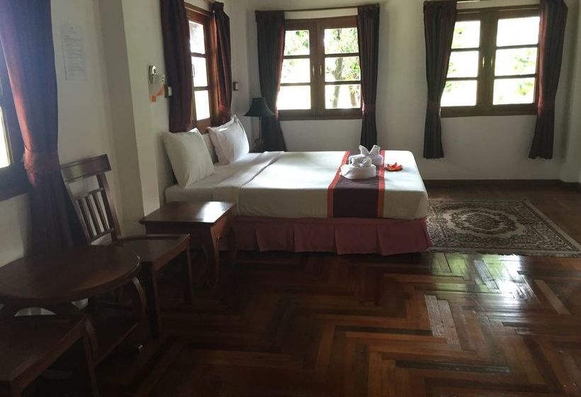 Hotel The Reaun Thai Village 15