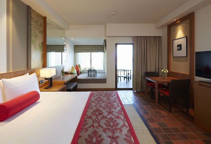 Outrigger Laguna Phuket Beach Resort 1