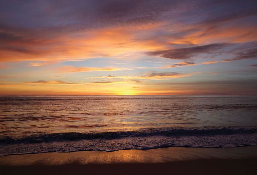 Outrigger Laguna Phuket Beach Resort 11