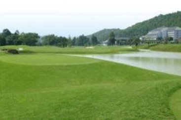 Hotel Alpine Golf Resort Chiangmai Lamphun