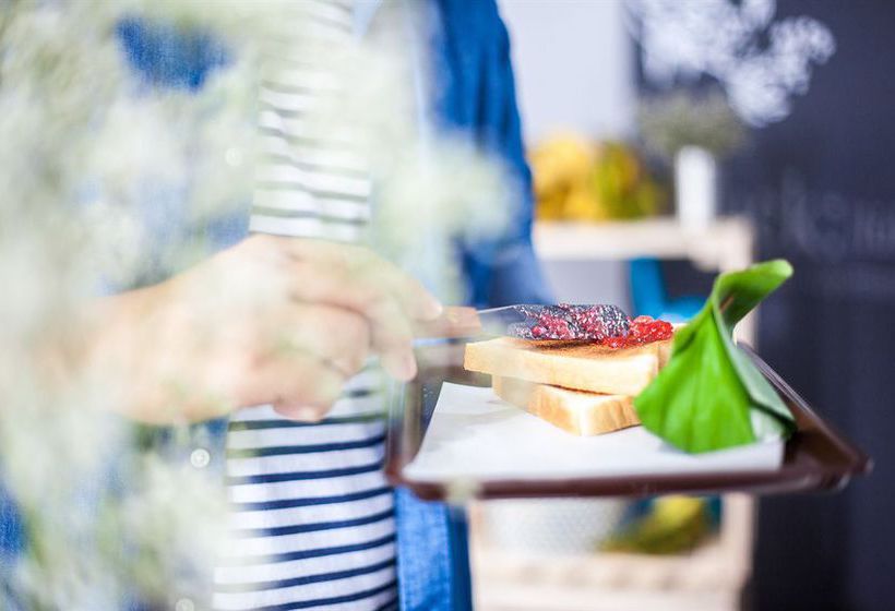 Hostel Blu Monkey Phuket Baan Samkong 8