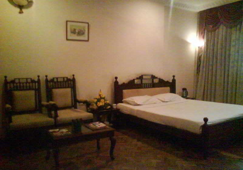 Hotel Athithi Inn 13