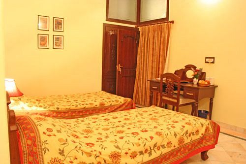 Hotel Surya Kunj Homestay 2