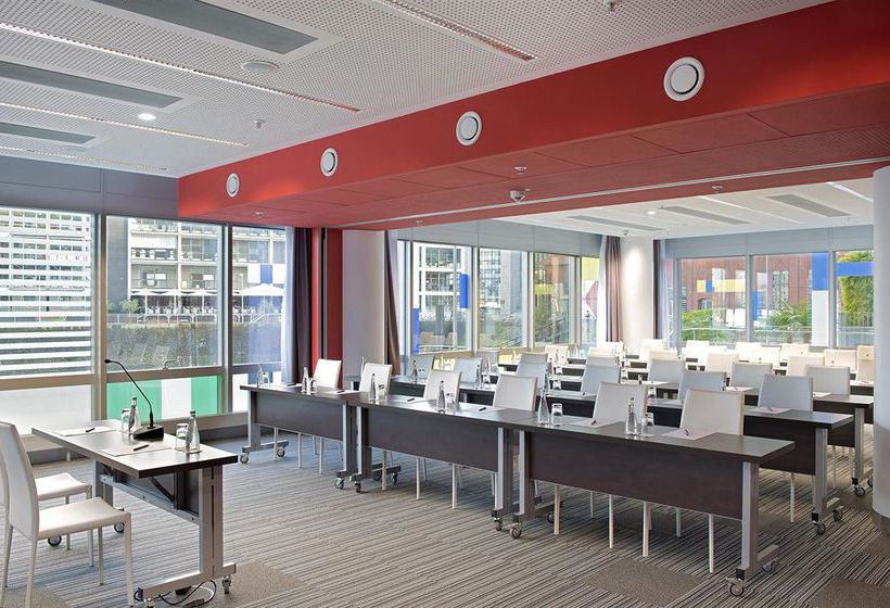 Hotel Innside Dusseldorf 18