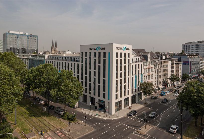 Motel One Duesseldorf Hbf 1