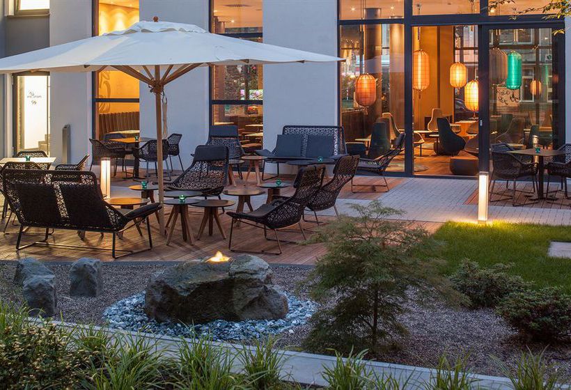 Motel One Duesseldorf Hbf 10