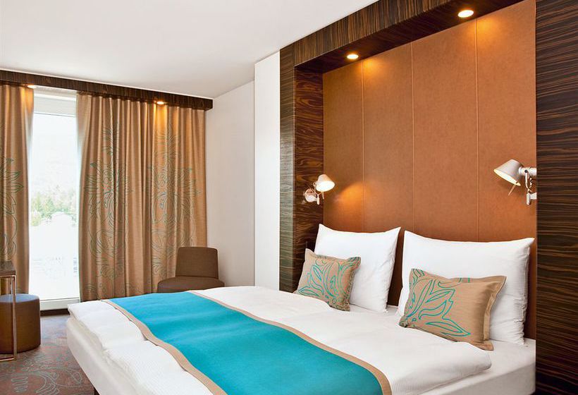 Motel One Duesseldorf Hbf 11