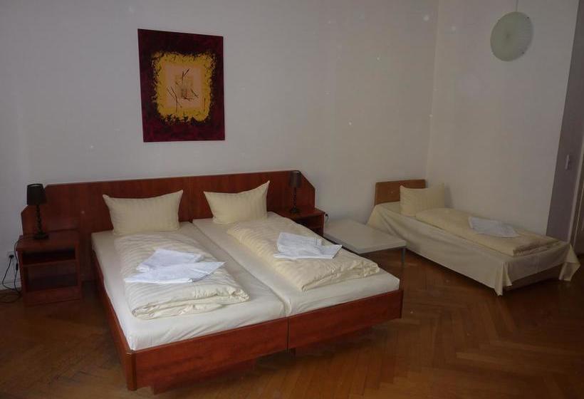 Hotel Pension Kima 15