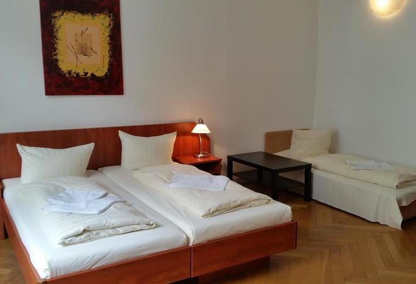 Hotel Pension Kima 7