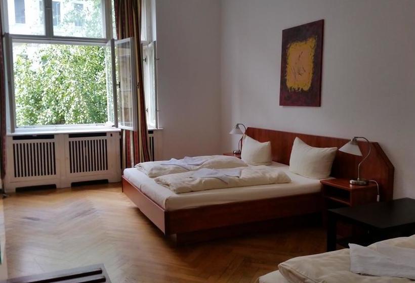 Hotel Pension Kima 8